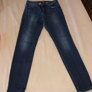 Women’s skinny jeans